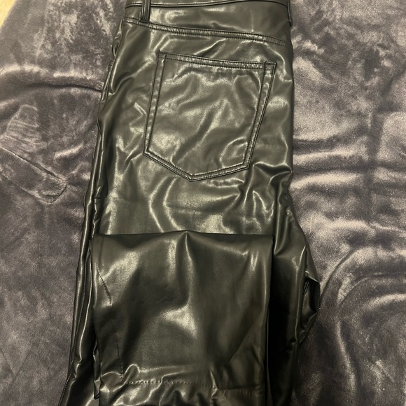 Abercrombie split hem 90s straight leg vegan leather pants - Picture 8 of 9